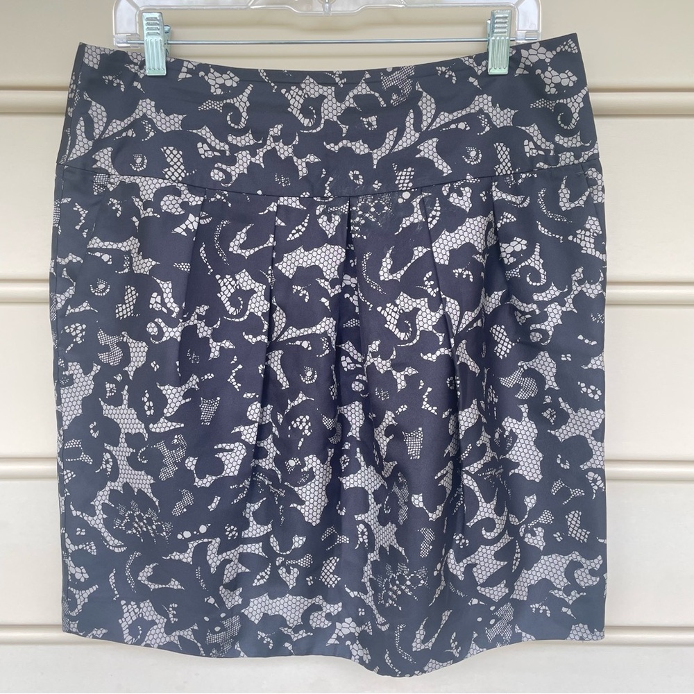 Banana Republic 100% Silk Black and Tan Skirt Size 12